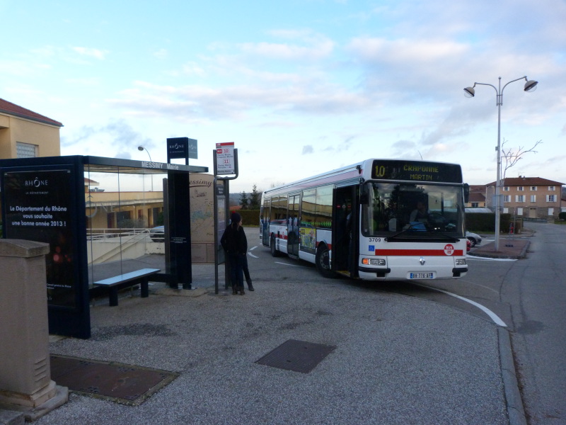 3709 Ligne 10 à Messimy Mairie